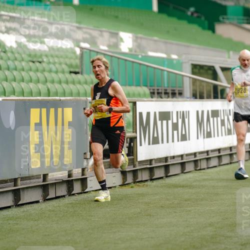 13.09.2026 - 21. swb-Marathon Bremen Michael Burmester http://msf.ph/oto/10432651 13.09.2026 10:23:59 Laufen im Stadion 10235, 10328, 10337, 10341, 10441, 10520, 10575, 10592, 10618, 10632, 10782, 10972, 11042, 11127, 11143, 11198, 11201, 11227, 11373, 11426, 11442, 11527, 11628, 11630, 11632, 11713, 11721, 11779, 11826, 11895, 11903, 12053, 12144, 12209, 12246, 12281, 12339, 12370, 12395, 12404, 12406, 12442, 12468, 12469, 12477, 12525, 13513, 13519, 13520, 13556, 13563, 13566, 13580, 13584, 13585, 13586, 13616, 13641, 13642, 10366, 13530 meine-sportfotos.de