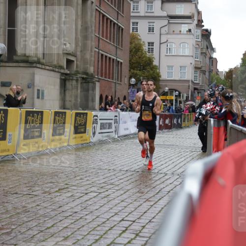 13.09.2026 - Kiel Lauf Yannick Fuchs http://msf.ph/oto/10432658 13.09.2026 11:23:36 Ziel 11523 meine-sportfotos.de