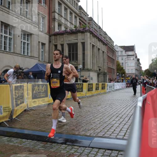 13.09.2026 - Kiel Lauf Yannick Fuchs http://msf.ph/oto/10432675 13.09.2026 11:23:37 Ziel 11523 meine-sportfotos.de
