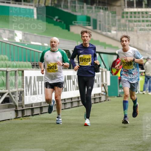 13.09.2026 - 21. swb-Marathon Bremen Michael Burmester http://msf.ph/oto/10432680 13.09.2026 10:24:00 Laufen im Stadion 10235, 10328, 10337, 10341, 10441, 10520, 10575, 10592, 10618, 10632, 10782, 10972, 11042, 11127, 11143, 11198, 11201, 11227, 11373, 11426, 11442, 11527, 11628, 11630, 11632, 11713, 11721, 11779, 11826, 11895, 11903, 12053, 12144, 12209, 12246, 12281, 12339, 12370, 12395, 12404, 12406, 12442, 12468, 12469, 12477, 12525, 13513, 13519, 13520, 13556, 13563, 13566, 13580, 13585, 13586, 13616, 13641, 13642, 10366, 13530 meine-sportfotos.de