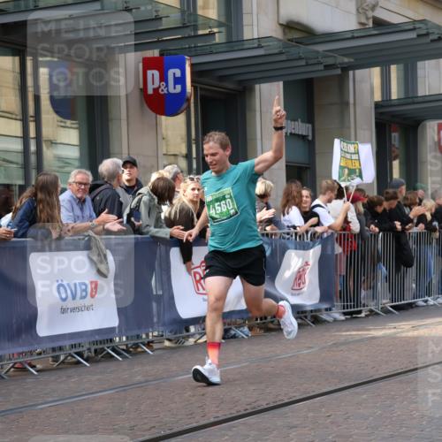 13.09.2026 - 21. swb-Marathon Bremen Strokosch-Dieckow http://msf.ph/oto/10432705 13.09.2026 13:12:15 Ziel 899, 1517, 2362, 2480, 3054, 3988, 4560, 4879, 5416, 6796, 7328, 8981, 9775, 9803, 13106, 493, 863, 2444, 2447, 2820, 3336, 3362, 3703, 3830, 4283, 4698, 5893, 5940, 6107, 6739, 7521, 7621, 13013 meine-sportfotos.de