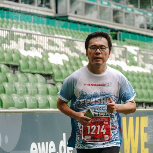 13.09.2026 - 21. swb-Marathon Bremen Michael Burmester http://msf.ph/oto/10432716 13.09.2026 12:30:34 Laufen im Stadion 314, 520, 547, 858, 934, 1168, 1214, 1357, 1453, 1639, 4474, 5212, 6485, 8285, 103, 206, 238, 322, 420, 841, 875, 1161, 1352, 1840, 1917, 2032, 3662, 4264 meine-sportfotos.de