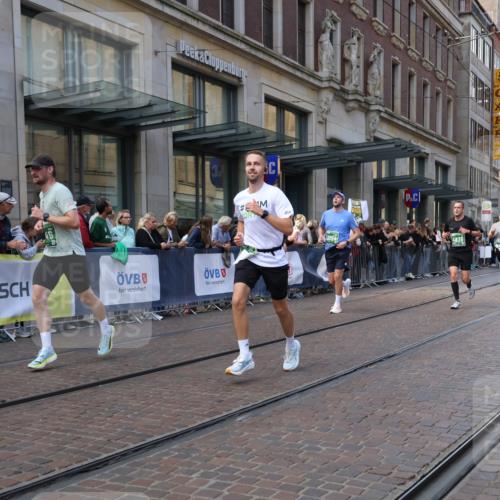 13.09.2026 - 21. swb-Marathon Bremen Strokosch-Dieckow http://msf.ph/oto/10432776 13.09.2026 13:12:21 Ziel 1517, 2350, 2362, 2480, 3054, 3988, 4560, 4605, 4879, 5416, 6796, 8029, 9775, 9803, 13106, 493, 899, 2447, 2820, 3336, 3362, 3703, 3830, 4283, 5940, 6107, 6739, 7328, 7521, 7621, 8981, 13013 meine-sportfotos.de