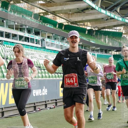 13.09.2026 - 21. swb-Marathon Bremen Michael Burmester http://msf.ph/oto/10432781 13.09.2026 13:29:55 Laufen im Stadion 171, 220, 297, 405, 422, 476, 685, 729, 754, 767, 806, 986, 1079, 1217, 1242, 1270, 1325, 1384, 1615, 1633, 1634, 1741, 1777, 1810, 1811, 1886, 1983, 2238, 2242, 2249, 2263, 2326, 2365, 2436, 2449, 2472, 2546, 2593, 2615, 2738, 2740, 2743, 2830, 2862, 2868, 2869, 2871, 2918, 2924, 2991, 2994, 3020, 3053, 3129, 3154, 3227, 3238, 3274, 3286, 3321, 3361, 3563, 3594, 3595, 3605, 3678, 3755, 3758, 3798, 3853, 3876, 3898, 3929, 3953, 3965, 3971, 3987, 4011, 4056 meine-sportfotos.de