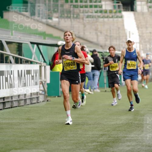 13.09.2026 - 21. swb-Marathon Bremen Michael Burmester http://msf.ph/oto/10432820 13.09.2026 10:24:07 Laufen im Stadion 10235, 10328, 10337, 10341, 10520, 10575, 10592, 10593, 10618, 10632, 10775, 10782, 10972, 11042, 11127, 11143, 11198, 11201, 11227, 11373, 11375, 11426, 11442, 11527, 11607, 11628, 11630, 11632, 11704, 11713, 11721, 11779, 11826, 11895, 11903, 12053, 12144, 12209, 12246, 12281, 12339, 12370, 12395, 12404, 12406, 12426, 12442, 12468, 12469, 12477, 12525, 13513, 13520, 13556, 13563, 13566, 13580, 13585, 13586, 13616, 13642 meine-sportfotos.de