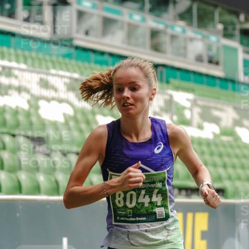 13.09.2026 - 21. swb-Marathon Bremen Michael Burmester http://msf.ph/oto/10432837 13.09.2026 12:30:56 Laufen im Stadion 314, 417, 573, 1168, 1214, 1357, 1453, 1639, 4474, 5212, 6485, 6507, 8285, 103, 206, 238, 322, 358, 420, 553, 574, 841, 1161, 1253, 1256, 1352, 1525, 1724, 1783, 1917, 2032, 3662, 4264 meine-sportfotos.de