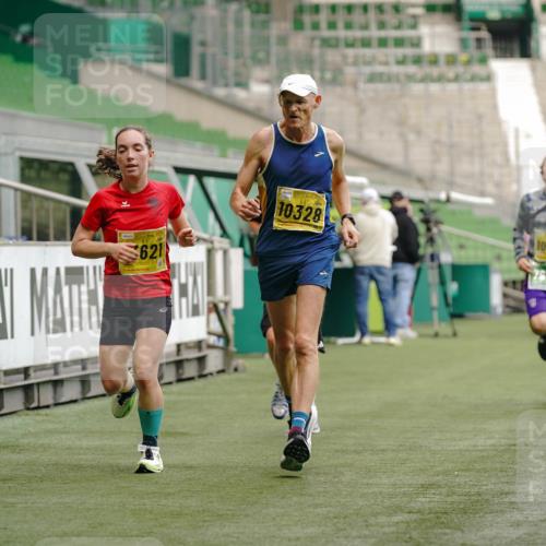13.09.2026 - 21. swb-Marathon Bremen Michael Burmester http://msf.ph/oto/10432877 13.09.2026 10:24:11 Laufen im Stadion 10235, 10328, 10337, 10341, 10520, 10575, 10592, 10593, 10618, 10632, 10775, 10782, 10972, 11042, 11127, 11143, 11198, 11201, 11227, 11265, 11373, 11375, 11426, 11442, 11527, 11607, 11628, 11630, 11632, 11704, 11713, 11721, 11779, 11826, 11895, 11903, 12053, 12144, 12209, 12246, 12281, 12339, 12395, 12404, 12406, 12426, 12442, 12468, 12469, 12477, 12525, 13513, 13520, 13556, 13563, 13566, 13580, 13585, 13586, 13616, 13642 meine-sportfotos.de
