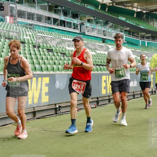 13.09.2026 - 21. swb-Marathon Bremen Michael Burmester http://msf.ph/oto/10432912 13.09.2026 13:04:47 Laufen im Stadion 178, 209, 210, 244, 323, 488, 534, 536, 565, 596, 647, 725, 881, 900, 1073, 1239, 1243, 1307, 1308, 1343, 1373, 1456, 1458, 1479, 1627, 1649, 1653, 1656, 1687, 1771, 1780, 1914, 1932, 1941, 2023, 2089, 2126, 2223, 2241, 2301, 2369, 2430, 2434, 2452, 2602, 2625, 2723, 2742, 2764, 2851, 2867, 2872, 2891, 2910, 2919, 2934, 2957, 2959, 2977, 2985, 3028, 3030, 3217, 3278, 3320, 3343, 3402, 3419, 3425, 3444, 3454, 3485, 3510, 3521, 3579, 3597, 3618, 3796, 3846, 3859, 3909, 242 meine-sportfotos.de