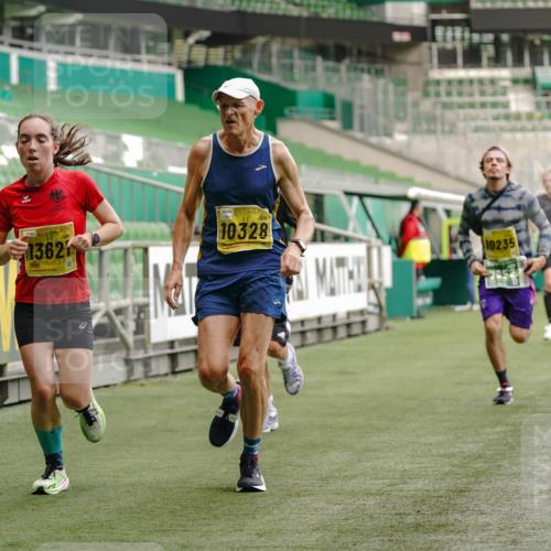 13.09.2026 - 21. swb-Marathon Bremen Michael Burmester http://msf.ph/oto/10432930 13.09.2026 10:24:13 Laufen im Stadion 10235, 10328, 10337, 10341, 10358, 10456, 10520, 10575, 10592, 10593, 10618, 10632, 10775, 10782, 10816, 10972, 11042, 11127, 11143, 11198, 11201, 11227, 11265, 11373, 11375, 11426, 11442, 11527, 11607, 11628, 11630, 11632, 11704, 11713, 11721, 11779, 11826, 11895, 11903, 11948, 12053, 12144, 12209, 12246, 12281, 12339, 12395, 12404, 12406, 12426, 12442, 12468, 12469, 12477, 12525, 13513, 13520, 13556, 13563, 13566, 13580, 13585, 13586, 13616, 13642 meine-sportfotos.de