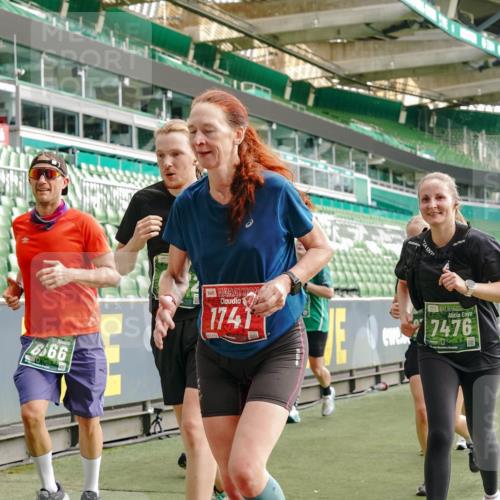 13.09.2026 - 21. swb-Marathon Bremen Michael Burmester http://msf.ph/oto/10432967 13.09.2026 13:30:03 Laufen im Stadion 171, 297, 405, 422, 476, 639, 685, 729, 754, 767, 806, 986, 1217, 1242, 1270, 1384, 1615, 1633, 1634, 1777, 1810, 1811, 1886, 1983, 2216, 2238, 2242, 2249, 2263, 2326, 2368, 2372, 2436, 2449, 2546, 2593, 2615, 2637, 2719, 2738, 2740, 2830, 2862, 2868, 2869, 2871, 2918, 2924, 2991, 2994, 3020, 3053, 3101, 3129, 3227, 3238, 3274, 3286, 3321, 3361, 3563, 3594, 3595, 3605, 3678, 3755, 3758, 3798, 3876, 3898, 3929, 3953, 3965, 3971, 3987, 4011, 4056 meine-sportfotos.de