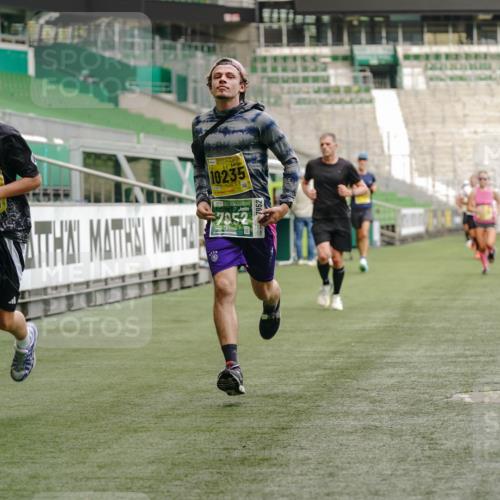 13.09.2026 - 21. swb-Marathon Bremen Michael Burmester http://msf.ph/oto/10432970 13.09.2026 10:24:14 Laufen im Stadion 10235, 10328, 10337, 10341, 10358, 10456, 10520, 10575, 10592, 10593, 10618, 10632, 10775, 10782, 10816, 10972, 11042, 11127, 11143, 11198, 11201, 11227, 11265, 11373, 11375, 11426, 11442, 11527, 11607, 11628, 11630, 11632, 11704, 11713, 11721, 11779, 11826, 11895, 11903, 11948, 12053, 12144, 12209, 12246, 12281, 12339, 12395, 12404, 12406, 12426, 12442, 12468, 12469, 12477, 12525, 13520, 13556, 13563, 13566, 13580, 13585, 13586, 13616, 13642 meine-sportfotos.de