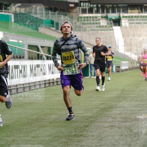 13.09.2026 - 21. swb-Marathon Bremen Michael Burmester http://msf.ph/oto/10432990 13.09.2026 10:24:14 Laufen im Stadion 10235, 10328, 10337, 10341, 10358, 10456, 10520, 10575, 10592, 10593, 10618, 10632, 10775, 10782, 10816, 10972, 11042, 11127, 11143, 11198, 11201, 11227, 11265, 11373, 11375, 11426, 11442, 11527, 11607, 11628, 11630, 11632, 11704, 11713, 11721, 11779, 11826, 11895, 11903, 11948, 12053, 12144, 12209, 12246, 12281, 12339, 12395, 12404, 12406, 12426, 12442, 12468, 12469, 12477, 12525, 13520, 13556, 13563, 13566, 13580, 13585, 13586, 13616, 13642 meine-sportfotos.de