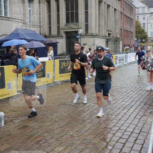 13.09.2026 - Kiel Lauf Yannick Fuchs http://msf.ph/oto/10433014 13.09.2026 11:41:33 Ziel 2430, 3629, 5774, 6895, 7247 meine-sportfotos.de
