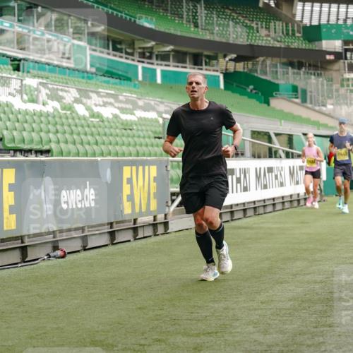 13.09.2026 - 21. swb-Marathon Bremen Michael Burmester http://msf.ph/oto/10433071 13.09.2026 10:24:19 Laufen im Stadion 10235, 10328, 10337, 10341, 10358, 10456, 10520, 10575, 10592, 10593, 10618, 10632, 10775, 10782, 10816, 10972, 11042, 11127, 11143, 11198, 11201, 11227, 11265, 11373, 11375, 11426, 11442, 11468, 11527, 11607, 11615, 11628, 11630, 11632, 11704, 11713, 11721, 11758, 11779, 11826, 11895, 11903, 11948, 12053, 12144, 12209, 12246, 12281, 12339, 12395, 12404, 12406, 12426, 12442, 12468, 12469, 12477, 12525, 13520, 13556, 13563, 13566, 13580, 13585, 13586, 13642 meine-sportfotos.de