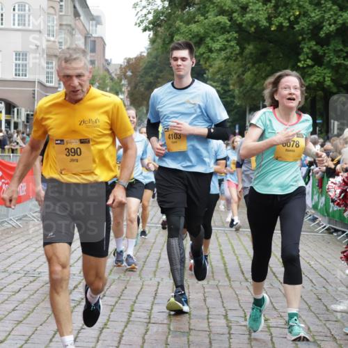 13.09.2026 - Kiel Lauf Yannick Fuchs http://msf.ph/oto/10433074 13.09.2026 09:47:47 Ziel 390, 466, 1743, 3735, 4011, 4103, 4365, 4400, 4460, 4479, 4952, 5215, 6078, 8096, 8833, 9528, 9697, 10823, 11396, 11654, 12099, 466, 544, 591, 1235, 1324, 2587, 2870, 3192, 3373, 3629, 4011, 4480, 5167, 5517, 6072, 6575, 6639, 6696, 7767, 8231, 8503, 8524, 8540, 8777, 8833, 9634, 9936, 10076, 10555, 10789, 12635, 122, 218, 366, 1227, 1713, 2241, 2755, 3812, 4225, 4288, 4467, 4710, 6242, 6809, 6942, 7258, 9694, 12007, 12167, 12393, 1235, 2587, 5167, 7461, 8524, 9091, 10076 meine-sportfotos.de