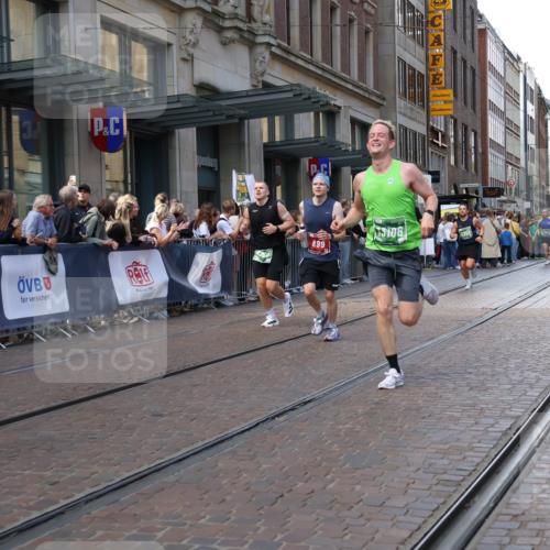 13.09.2026 - 21. swb-Marathon Bremen Strokosch-Dieckow http://msf.ph/oto/10433089 13.09.2026 13:12:33 Ziel 868, 1513, 2350, 2442, 2559, 2801, 2858, 3988, 4605, 5379, 5965, 6349, 8029, 8419, 8798, 9217, 9775, 13106, 13140, 899, 1517, 2362, 2480, 3054, 3362, 3830, 4560, 4879, 5416, 6107, 6796, 7328, 7521, 8981, 9803, 13013 meine-sportfotos.de