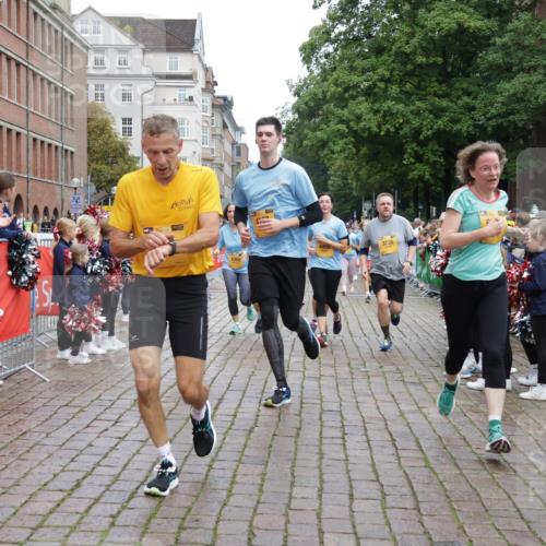 13.09.2026 - Kiel Lauf Yannick Fuchs http://msf.ph/oto/10433097 13.09.2026 09:47:47 Ziel 390, 466, 1743, 3735, 4011, 4103, 4365, 4400, 4460, 4479, 4952, 5215, 6078, 8096, 8833, 9528, 9697, 10823, 11396, 11654, 12099, 466, 544, 591, 1235, 1324, 2587, 2870, 3192, 3373, 3629, 4011, 4480, 5167, 5517, 6072, 6575, 6639, 6696, 7767, 8231, 8503, 8524, 8540, 8777, 8833, 9634, 9936, 10076, 10555, 10789, 12635, 122, 218, 366, 1227, 1713, 2241, 2755, 3812, 4225, 4288, 4467, 4710, 6242, 6809, 6942, 7258, 9694, 12007, 12167, 12393, 1235, 2587, 5167, 7461, 8524, 9091, 10076 meine-sportfotos.de
