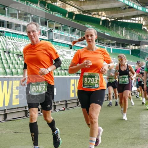 13.09.2026 - 21. swb-Marathon Bremen Michael Burmester http://msf.ph/oto/10433118 13.09.2026 13:30:08 Laufen im Stadion 122, 171, 224, 297, 405, 422, 476, 639, 685, 729, 754, 767, 806, 986, 1114, 1217, 1242, 1270, 1384, 1615, 1633, 1634, 1777, 1810, 1811, 1886, 1983, 2216, 2238, 2242, 2249, 2263, 2326, 2368, 2372, 2436, 2449, 2546, 2615, 2629, 2637, 2719, 2738, 2740, 2830, 2862, 2868, 2869, 2871, 2918, 2924, 2991, 2994, 3020, 3053, 3101, 3129, 3227, 3238, 3274, 3286, 3321, 3361, 3563, 3594, 3595, 3605, 3678, 3755, 3758, 3798, 3873, 3876, 3898, 3929, 3953, 3965, 3971, 3987, 4011, 4056 meine-sportfotos.de