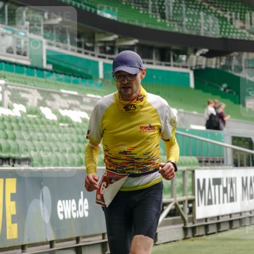 13.09.2026 - 21. swb-Marathon Bremen Michael Burmester http://msf.ph/oto/10433133 13.09.2026 12:32:02 Laufen im Stadion 417, 482, 573, 668, 943, 1020, 1126, 1357, 1507, 1606, 1629, 1639, 2100, 4474, 5212, 6485, 6507, 8044, 8285, 358, 420, 547, 553, 574, 649, 719, 858, 934, 959, 1161, 1253, 1256, 1352, 1391, 1428, 1525, 1724, 1783, 1917, 3662, 4264 meine-sportfotos.de