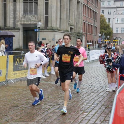 13.09.2026 - Kiel Lauf Yannick Fuchs http://msf.ph/oto/10433167 13.09.2026 11:41:56 Ziel 2430, 3629, 5774, 6895, 7247 meine-sportfotos.de