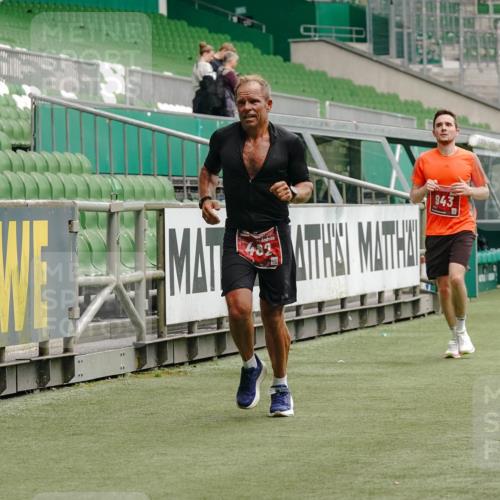 13.09.2026 - 21. swb-Marathon Bremen Michael Burmester http://msf.ph/oto/10433168 13.09.2026 12:32:10 Laufen im Stadion 417, 482, 573, 668, 943, 1020, 1126, 1357, 1507, 1606, 1629, 1639, 2100, 4474, 6507, 8044, 8285, 358, 420, 520, 547, 553, 574, 649, 719, 858, 934, 959, 1161, 1253, 1256, 1391, 1428, 1525, 1724, 1783, 1917, 3662, 4264 meine-sportfotos.de