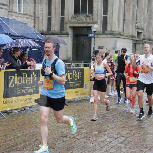 13.09.2026 - Kiel Lauf Yannick Fuchs http://msf.ph/oto/10433208 13.09.2026 11:42:04 Ziel 2430, 3629, 5774, 6895, 7247 meine-sportfotos.de