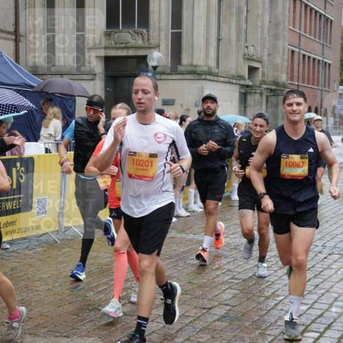 13.09.2026 - Kiel Lauf Yannick Fuchs http://msf.ph/oto/10433218 13.09.2026 11:42:05 Ziel 2430, 3629, 5774, 6895, 7247 meine-sportfotos.de
