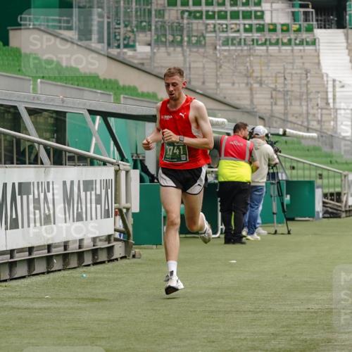 13.09.2026 - 21. swb-Marathon Bremen Michael Burmester http://msf.ph/oto/10433239 13.09.2026 12:32:20 Laufen im Stadion 417, 482, 573, 668, 943, 1020, 1126, 1357, 1507, 1606, 1629, 1639, 2100, 4474, 6507, 8044, 8285, 314, 358, 520, 547, 553, 574, 649, 719, 858, 934, 959, 1161, 1253, 1256, 1391, 1428, 1525, 1724, 1783, 1917, 3662, 4264 meine-sportfotos.de