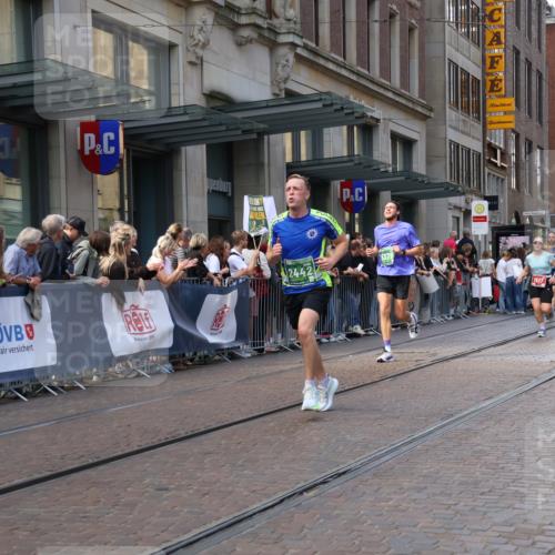 13.09.2026 - 21. swb-Marathon Bremen Strokosch-Dieckow http://msf.ph/oto/10433252 13.09.2026 13:12:40 Ziel 313, 868, 1207, 1513, 2350, 2442, 2498, 2559, 2801, 2858, 3625, 3988, 4605, 5379, 5965, 6349, 7874, 8029, 8291, 8419, 8798, 9092, 9217, 13140, 899, 1517, 2362, 2480, 3054, 3988, 4560, 4879, 5416, 6796, 7328, 8981, 9775, 9803, 13106 meine-sportfotos.de