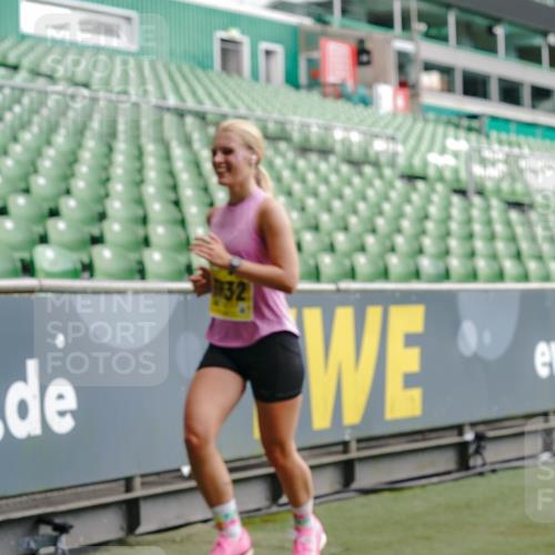 13.09.2026 - 21. swb-Marathon Bremen Michael Burmester http://msf.ph/oto/10433266 13.09.2026 10:24:27 Laufen im Stadion 10235, 10328, 10336, 10337, 10341, 10358, 10456, 10520, 10592, 10593, 10618, 10632, 10775, 10782, 10816, 10861, 10972, 11042, 11127, 11143, 11198, 11201, 11265, 11373, 11375, 11426, 11442, 11468, 11527, 11607, 11615, 11628, 11630, 11632, 11704, 11713, 11721, 11758, 11779, 11826, 11895, 11903, 11948, 12053, 12144, 12246, 12281, 12339, 12404, 12406, 12426, 12442, 12468, 12469, 12477, 12525, 13520, 13556, 13563, 13566, 13580, 13585, 13586, 13642 meine-sportfotos.de