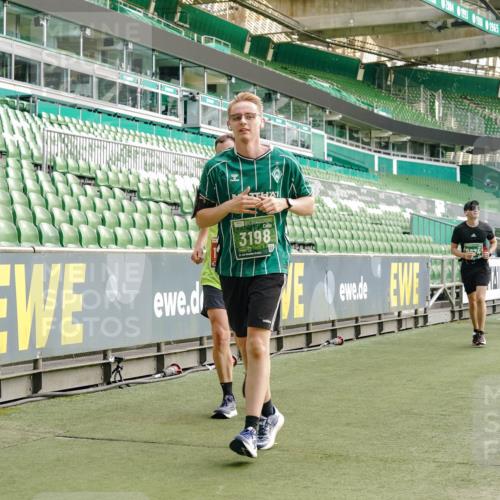 13.09.2026 - 21. swb-Marathon Bremen Michael Burmester http://msf.ph/oto/10433267 13.09.2026 13:30:16 Laufen im Stadion 122, 171, 224, 297, 405, 422, 476, 639, 685, 729, 754, 767, 806, 986, 1114, 1217, 1242, 1270, 1384, 1529, 1615, 1633, 1634, 1810, 1811, 1886, 1983, 2216, 2238, 2242, 2249, 2263, 2326, 2368, 2372, 2436, 2449, 2546, 2615, 2629, 2637, 2643, 2719, 2738, 2740, 2830, 2862, 2868, 2869, 2871, 2877, 2918, 2924, 2991, 2994, 3020, 3053, 3101, 3129, 3227, 3238, 3274, 3286, 3321, 3361, 3401, 3563, 3594, 3605, 3678, 3755, 3758, 3873, 3876, 3898, 3929, 3953, 3965, 3971, 4011, 4056 meine-sportfotos.de