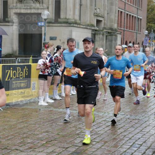 13.09.2026 - Kiel Lauf Yannick Fuchs http://msf.ph/oto/10433286 13.09.2026 11:42:28 Ziel 2430, 3629, 5774, 6895, 7247 meine-sportfotos.de