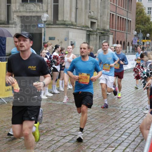 13.09.2026 - Kiel Lauf Yannick Fuchs http://msf.ph/oto/10433295 13.09.2026 11:42:28 Ziel 2430, 3629, 5774, 6895, 7247 meine-sportfotos.de