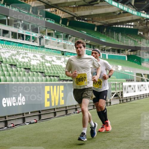 13.09.2026 - 21. swb-Marathon Bremen Michael Burmester http://msf.ph/oto/10433313 13.09.2026 10:24:29 Laufen im Stadion 10235, 10328, 10336, 10337, 10341, 10358, 10456, 10520, 10592, 10593, 10618, 10632, 10775, 10782, 10816, 10861, 10972, 11042, 11143, 11198, 11201, 11265, 11373, 11375, 11426, 11442, 11468, 11527, 11607, 11615, 11628, 11630, 11632, 11704, 11713, 11721, 11758, 11779, 11826, 11895, 11903, 11948, 12053, 12144, 12246, 12281, 12339, 12404, 12406, 12426, 12442, 12468, 12469, 12477, 12525, 13520, 13556, 13563, 13566, 13580, 13585, 13586, 13642 meine-sportfotos.de
