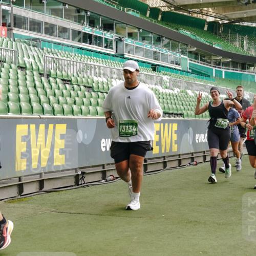 13.09.2026 - 21. swb-Marathon Bremen Michael Burmester http://msf.ph/oto/10433319 13.09.2026 13:30:22 Laufen im Stadion 122, 171, 224, 297, 405, 422, 476, 639, 685, 729, 754, 767, 806, 986, 1114, 1217, 1242, 1270, 1384, 1529, 1615, 1633, 1634, 1775, 1810, 1811, 1886, 1983, 2216, 2238, 2242, 2249, 2263, 2326, 2368, 2372, 2436, 2449, 2546, 2615, 2629, 2637, 2643, 2677, 2719, 2738, 2740, 2830, 2862, 2869, 2871, 2877, 2918, 2924, 2994, 3020, 3053, 3101, 3129, 3227, 3238, 3274, 3286, 3321, 3361, 3401, 3563, 3594, 3605, 3755, 3758, 3873, 3876, 3898, 3929, 3953, 3965, 3971, 4011, 4056 meine-sportfotos.de
