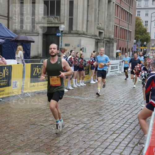 13.09.2026 - Kiel Lauf Yannick Fuchs http://msf.ph/oto/10433332 13.09.2026 11:42:33 Ziel  meine-sportfotos.de