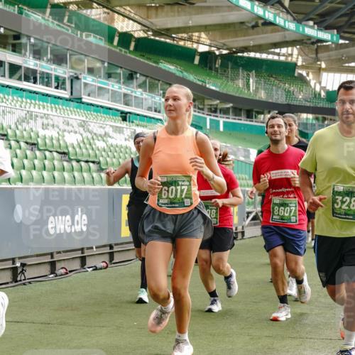 13.09.2026 - 21. swb-Marathon Bremen Michael Burmester http://msf.ph/oto/10433346 13.09.2026 13:30:23 Laufen im Stadion 122, 171, 224, 297, 405, 422, 476, 639, 685, 729, 754, 767, 806, 986, 1114, 1217, 1242, 1270, 1384, 1529, 1615, 1633, 1634, 1775, 1810, 1811, 1886, 1983, 2216, 2238, 2242, 2249, 2263, 2326, 2368, 2372, 2436, 2449, 2546, 2615, 2629, 2637, 2643, 2677, 2719, 2738, 2740, 2830, 2862, 2869, 2871, 2877, 2918, 2924, 2994, 3020, 3053, 3101, 3129, 3227, 3238, 3274, 3286, 3361, 3401, 3563, 3594, 3605, 3755, 3758, 3873, 3876, 3898, 3929, 3953, 3965, 3971, 4011, 4056 meine-sportfotos.de