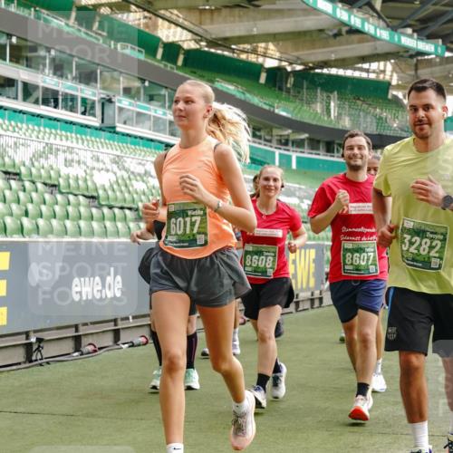 13.09.2026 - 21. swb-Marathon Bremen Michael Burmester http://msf.ph/oto/10433359 13.09.2026 13:30:23 Laufen im Stadion 122, 171, 224, 297, 405, 422, 476, 639, 685, 729, 754, 767, 806, 986, 1114, 1217, 1242, 1270, 1384, 1529, 1615, 1633, 1634, 1775, 1810, 1811, 1886, 1983, 2216, 2238, 2242, 2249, 2263, 2326, 2368, 2372, 2436, 2449, 2546, 2615, 2629, 2637, 2643, 2677, 2719, 2738, 2740, 2830, 2862, 2869, 2871, 2877, 2918, 2924, 2994, 3020, 3053, 3101, 3129, 3227, 3238, 3274, 3286, 3361, 3401, 3563, 3594, 3605, 3755, 3758, 3873, 3876, 3898, 3929, 3953, 3965, 3971, 4011, 4056 meine-sportfotos.de