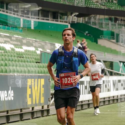 13.09.2026 - 21. swb-Marathon Bremen Michael Burmester http://msf.ph/oto/10433381 13.09.2026 12:32:38 Laufen im Stadion 417, 482, 573, 668, 943, 1020, 1126, 1507, 1606, 1629, 2100, 4474, 6507, 7741, 8044, 314, 358, 520, 547, 553, 574, 649, 719, 858, 934, 959, 1253, 1256, 1391, 1428, 1525, 1783 meine-sportfotos.de