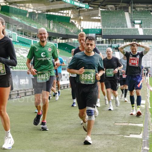 13.09.2026 - 21. swb-Marathon Bremen Michael Burmester http://msf.ph/oto/10433396 13.09.2026 13:30:25 Laufen im Stadion 122, 171, 224, 297, 405, 422, 476, 639, 685, 729, 754, 767, 806, 986, 1114, 1217, 1242, 1270, 1384, 1529, 1615, 1633, 1634, 1775, 1810, 1811, 1886, 1983, 2216, 2238, 2242, 2249, 2263, 2326, 2368, 2372, 2436, 2449, 2546, 2615, 2629, 2637, 2643, 2677, 2719, 2738, 2740, 2830, 2862, 2869, 2871, 2877, 2918, 2994, 3020, 3053, 3094, 3101, 3129, 3227, 3238, 3274, 3286, 3361, 3401, 3563, 3605, 3723, 3755, 3758, 3873, 3876, 3898, 3929, 3953, 3965, 3971, 4011, 4056 meine-sportfotos.de
