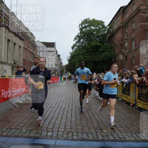 13.09.2026 - Kiel Lauf Yannick Fuchs http://msf.ph/oto/10433420 13.09.2026 09:47:16 Ziel 1235, 1324, 2587, 5167, 6575, 7461, 8231, 8524, 9091, 10076, 10224, 10555, 10742, 10744, 11862, 11964, 12635, 1402, 2527, 2718, 2759, 2779, 3808, 4087, 4238, 4906, 4940, 5217, 5351, 6074, 6207, 6638, 7190, 7213, 7446, 7731, 7921, 8409, 8887, 8994, 9141, 9385, 10009, 10301, 10322, 10731, 12622, 12725, 544, 591, 2870, 3192, 3373, 3629, 4480, 5517, 6072, 6639, 6696, 7767, 8503, 8540, 8777, 9634, 9936, 10789, 288, 2527, 3033, 3035, 4906, 6048 meine-sportfotos.de