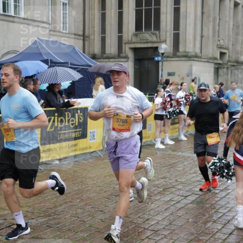 13.09.2026 - Kiel Lauf Yannick Fuchs http://msf.ph/oto/10433443 13.09.2026 11:42:48 Ziel 9569 meine-sportfotos.de