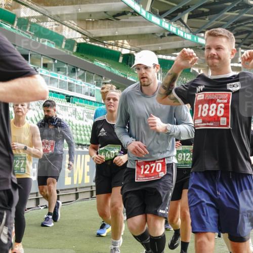 13.09.2026 - 21. swb-Marathon Bremen Michael Burmester http://msf.ph/oto/10433461 13.09.2026 13:30:29 Laufen im Stadion 122, 171, 224, 297, 405, 422, 476, 639, 754, 767, 806, 1114, 1217, 1242, 1270, 1314, 1529, 1615, 1633, 1634, 1775, 1810, 1811, 1886, 1983, 2216, 2238, 2242, 2249, 2263, 2326, 2368, 2372, 2436, 2449, 2546, 2615, 2629, 2637, 2643, 2677, 2719, 2738, 2740, 2830, 2869, 2871, 2877, 2918, 2994, 3020, 3053, 3094, 3101, 3129, 3227, 3274, 3286, 3361, 3401, 3563, 3605, 3723, 3755, 3758, 3873, 3876, 3898, 3929, 3953, 3965, 3971, 4011, 4056 meine-sportfotos.de