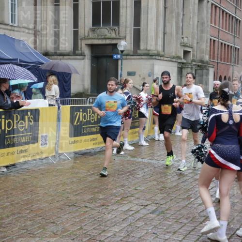 13.09.2026 - Kiel Lauf Yannick Fuchs http://msf.ph/oto/10433463 13.09.2026 11:42:49 Ziel 9569 meine-sportfotos.de