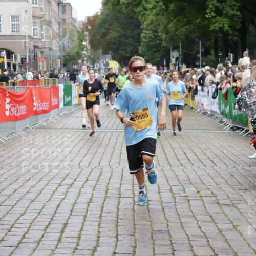 13.09.2026 - Kiel Lauf Yannick Fuchs http://msf.ph/oto/10433468 13.09.2026 09:47:19 Ziel 544, 1235, 1324, 2587, 2870, 5167, 6575, 7461, 8231, 8524, 9091, 10076, 10555, 11964, 12635, 1402, 2527, 2718, 2759, 2779, 3808, 4087, 4238, 4940, 5217, 5351, 6074, 6207, 6638, 7190, 7213, 7446, 7461, 7731, 7921, 8409, 9141, 9385, 10009, 10224, 10301, 10322, 10731, 10742, 10744, 11862, 12622, 12725, 466, 591, 3192, 3373, 3629, 4011, 4479, 4480, 5517, 6072, 6639, 6696, 7767, 8503, 8540, 8777, 8833, 9528, 9634, 9936, 10789, 2527, 3033, 3035, 4906, 6048, 7190 meine-sportfotos.de