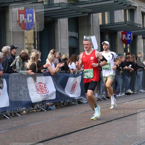13.09.2026 - 21. swb-Marathon Bremen Strokosch-Dieckow http://msf.ph/oto/10433475 13.09.2026 13:12:47 Ziel 280, 313, 621, 868, 987, 1207, 1513, 2442, 2498, 2559, 2801, 2858, 2962, 3566, 3625, 4582, 5345, 5379, 5769, 5965, 6349, 7874, 8197, 8291, 8419, 8464, 8798, 9092, 9217, 13140, 1513, 1517, 2350, 2362, 2480, 3054, 3988, 4560, 4605, 4879, 5416, 6796, 8029, 9775, 9803, 13106 meine-sportfotos.de