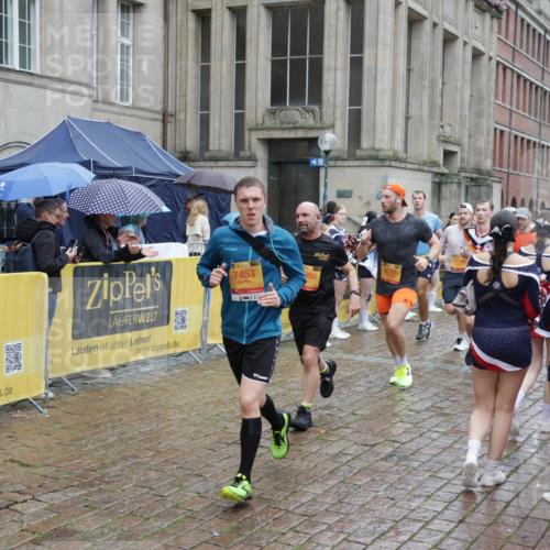 13.09.2026 - Kiel Lauf Yannick Fuchs http://msf.ph/oto/10433506 13.09.2026 11:42:52 Ziel 9569 meine-sportfotos.de