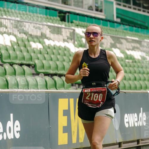 13.09.2026 - 21. swb-Marathon Bremen Michael Burmester http://msf.ph/oto/10433507 13.09.2026 12:33:20 Laufen im Stadion 299, 482, 525, 668, 943, 1020, 1126, 1212, 1507, 1606, 1629, 2072, 2100, 5428, 7741, 314, 520, 547, 719, 858, 934, 959, 1168, 1214, 1453, 5212, 6485 meine-sportfotos.de