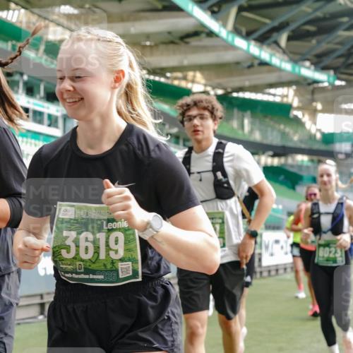 13.09.2026 - 21. swb-Marathon Bremen Michael Burmester http://msf.ph/oto/10433523 13.09.2026 13:30:31 Laufen im Stadion 122, 171, 224, 297, 405, 422, 476, 639, 754, 767, 806, 840, 1114, 1217, 1242, 1270, 1314, 1529, 1615, 1633, 1634, 1775, 1810, 1811, 1886, 1983, 2216, 2238, 2242, 2249, 2263, 2326, 2368, 2372, 2436, 2449, 2546, 2615, 2629, 2637, 2643, 2677, 2719, 2738, 2740, 2830, 2869, 2871, 2877, 2918, 2952, 2994, 3020, 3053, 3094, 3101, 3129, 3227, 3274, 3286, 3361, 3401, 3563, 3605, 3723, 3758, 3873, 3876, 3898, 3929, 3965, 3971, 4011, 4056 meine-sportfotos.de