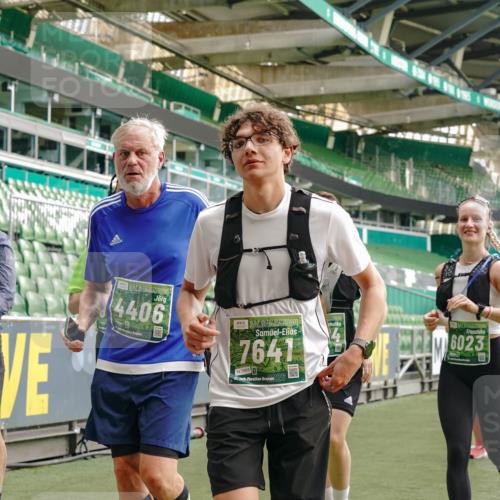 13.09.2026 - 21. swb-Marathon Bremen Michael Burmester http://msf.ph/oto/10433530 13.09.2026 13:30:32 Laufen im Stadion 122, 171, 224, 295, 297, 405, 422, 476, 639, 754, 767, 806, 840, 1114, 1217, 1242, 1270, 1314, 1529, 1615, 1633, 1634, 1775, 1810, 1811, 1886, 1983, 2216, 2238, 2242, 2249, 2263, 2326, 2368, 2372, 2436, 2449, 2546, 2615, 2629, 2637, 2643, 2677, 2719, 2738, 2740, 2830, 2869, 2871, 2877, 2918, 2952, 2994, 3020, 3053, 3094, 3101, 3129, 3227, 3274, 3286, 3361, 3401, 3563, 3605, 3723, 3758, 3873, 3876, 3898, 3918, 3929, 3965, 3971, 4011, 4056 meine-sportfotos.de